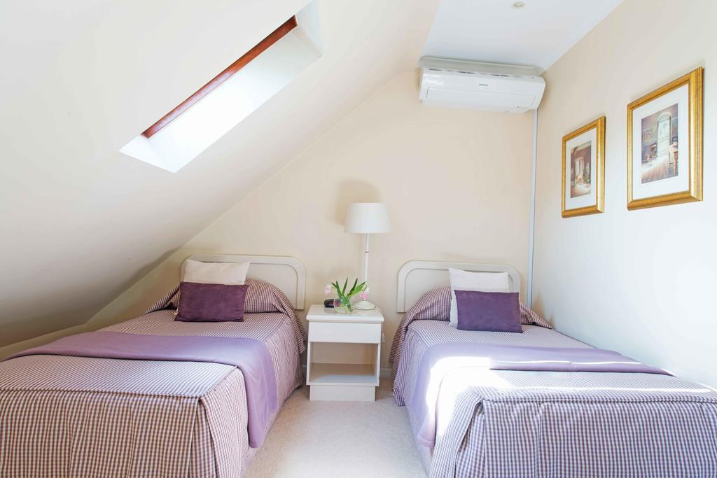 Knightsbury Guest House Cape Town Room photo