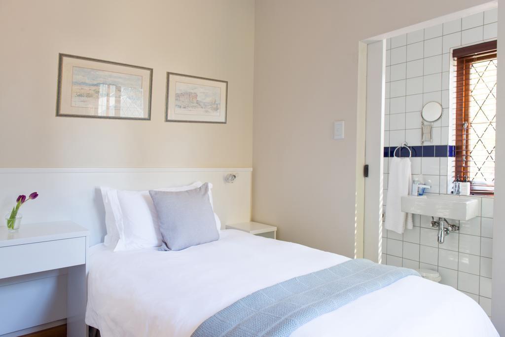 Knightsbury Guest House Cape Town Exterior photo
